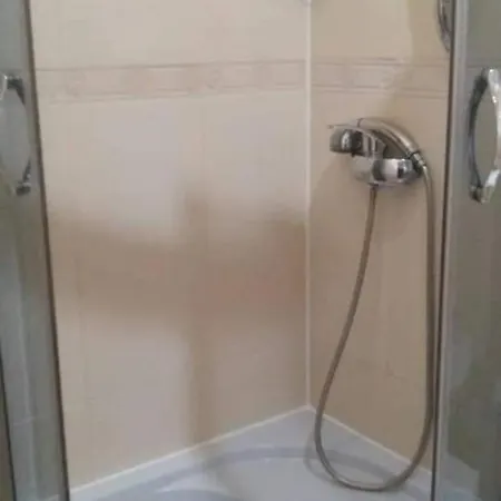 апарт готель,, червона рута,, 3* Skhidnytsia