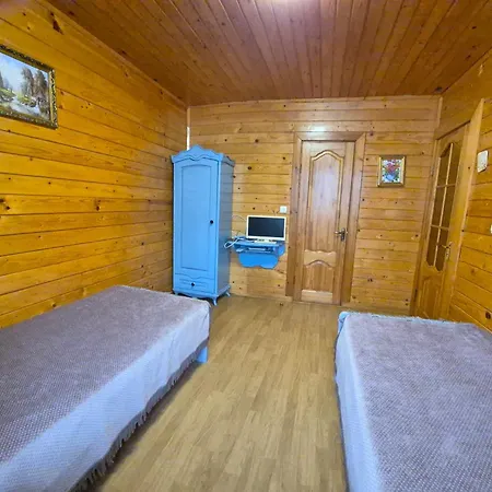 апарт готель,, червона рута,,