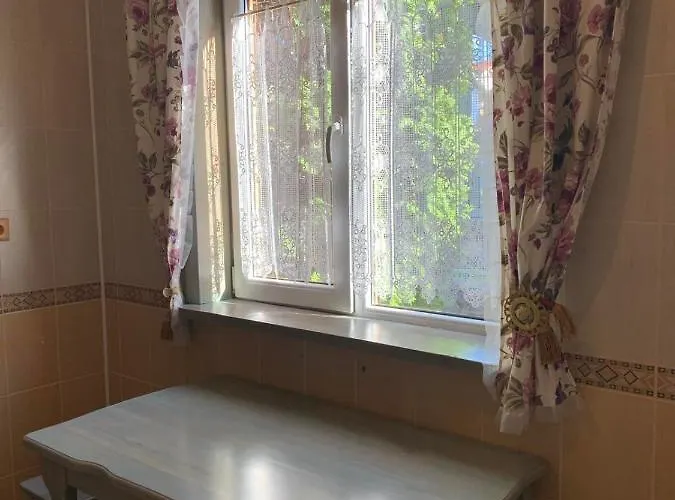 апарт готель,, червона рута,, Skhidnytsia